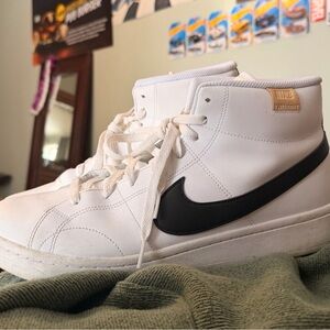 Nike Court Royale 2 high tops
